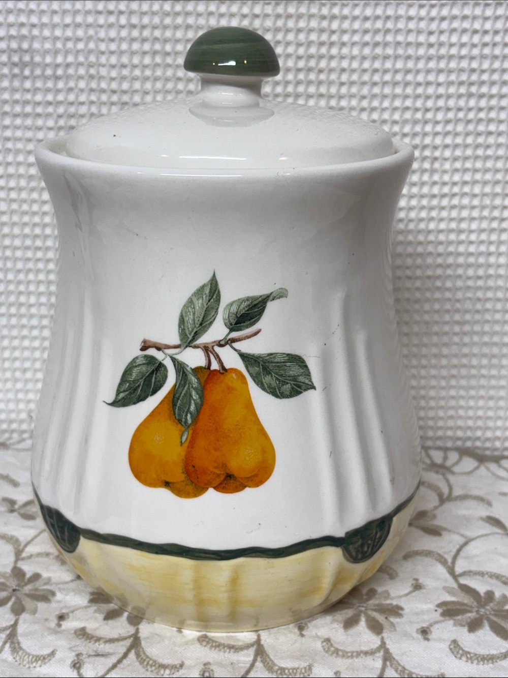 Tuscany ceramic canister with lid - Picture 1 of 9